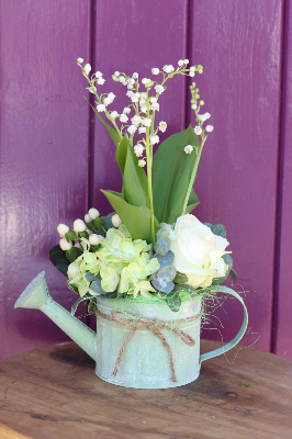 1er Mai - Composition de muguet et fleurs variées
